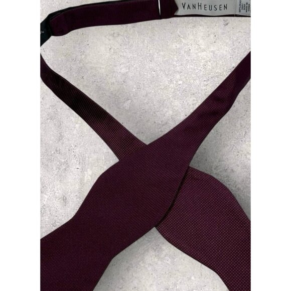 VAN HEUSEN Silk Self Bow Tie Solid Burgundy W:2.7" EUC - Picture 4 of 4